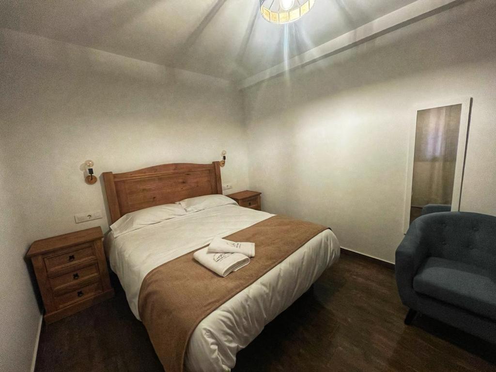 APARTAMENTOS RURALES DOÑA JIMENA DEL AMBROZ 4 Estrellas complejo único en el centro del pueblo Hervás Exterior foto