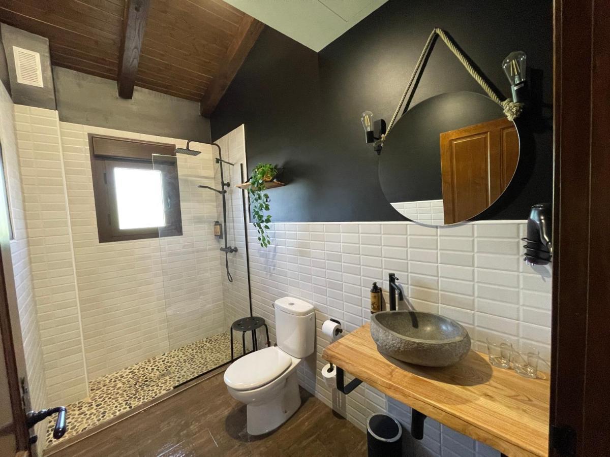 APARTAMENTOS RURALES DOÑA JIMENA DEL AMBROZ 4 Estrellas complejo único en el centro del pueblo Hervás Exterior foto