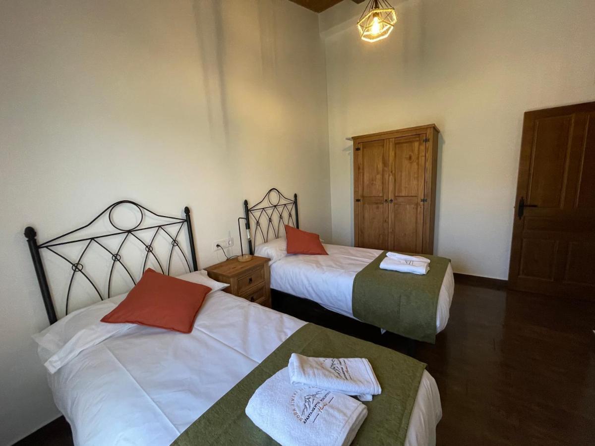 APARTAMENTOS RURALES DOÑA JIMENA DEL AMBROZ 4 Estrellas complejo único en el centro del pueblo Hervás Exterior foto